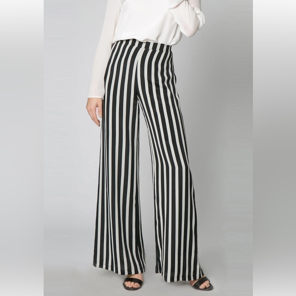 Lavender Brown NWT white colored pants with tan  stripes Made in USA 🇺🇸